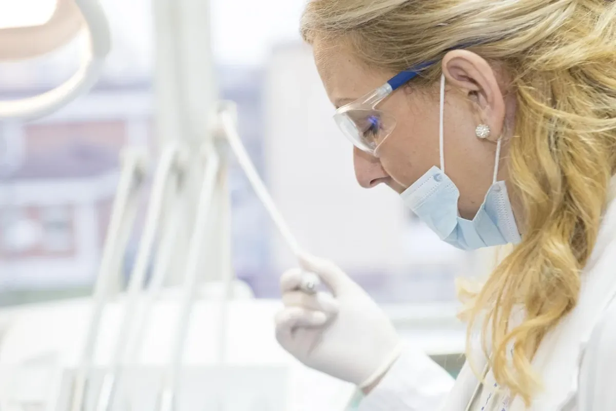 Stomatolog dziecięcy Lublin – jak oswoić dziecko z dentystą?